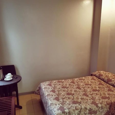Casa Leticia Business Inn Davao Exterior photo