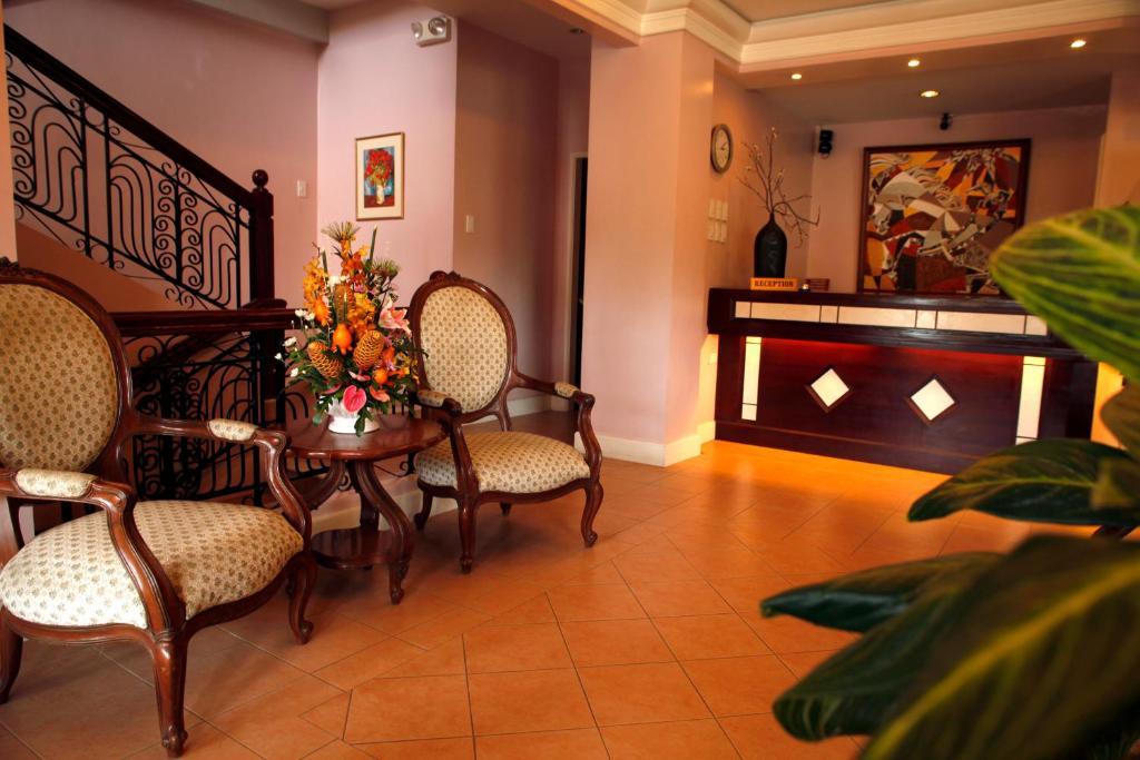Casa Leticia Business Inn Davao Exterior photo